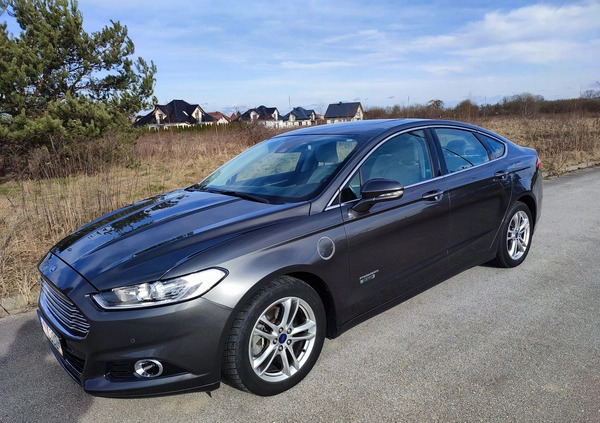 Ford Mondeo cena 61800 przebieg: 129140, rok produkcji 2016 z Chmielnik małe 704